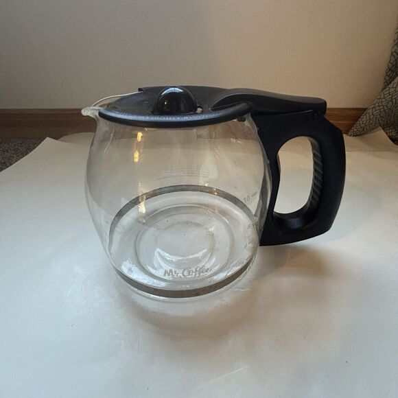 Mr. Coffee 12 Cup Carafe Glass Replacement Decanter Pot Black Handle & Lid! - Picture 8 of 9